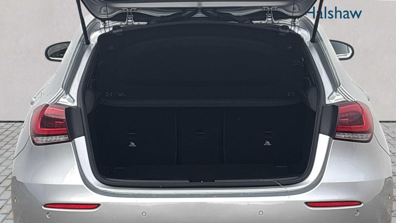 Used Mercedes-Benz A-Class 2018 for sale - 76460520: Photo 7