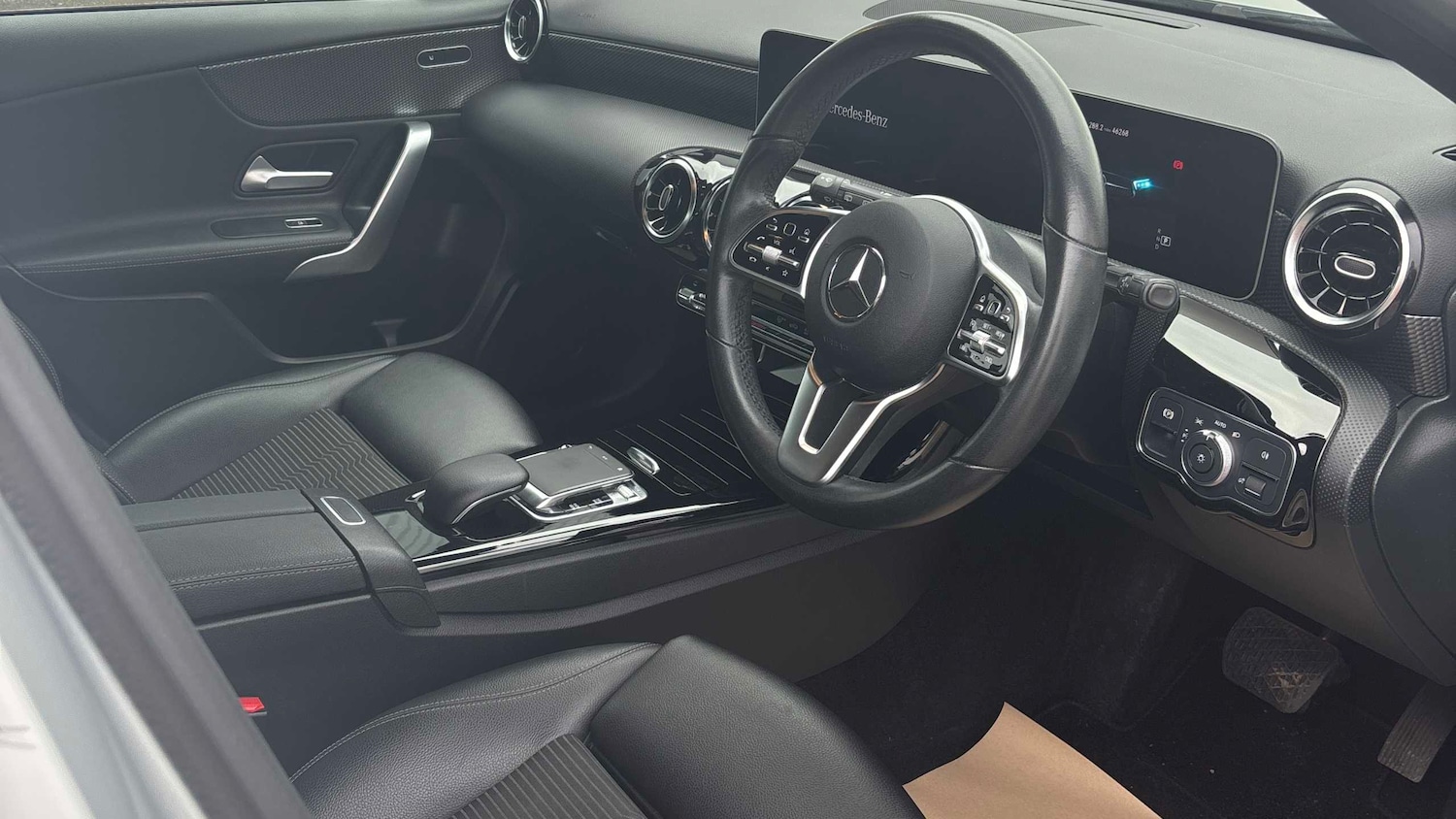 Used Mercedes-Benz A-Class 2018 for sale - 76460520: Photo 8