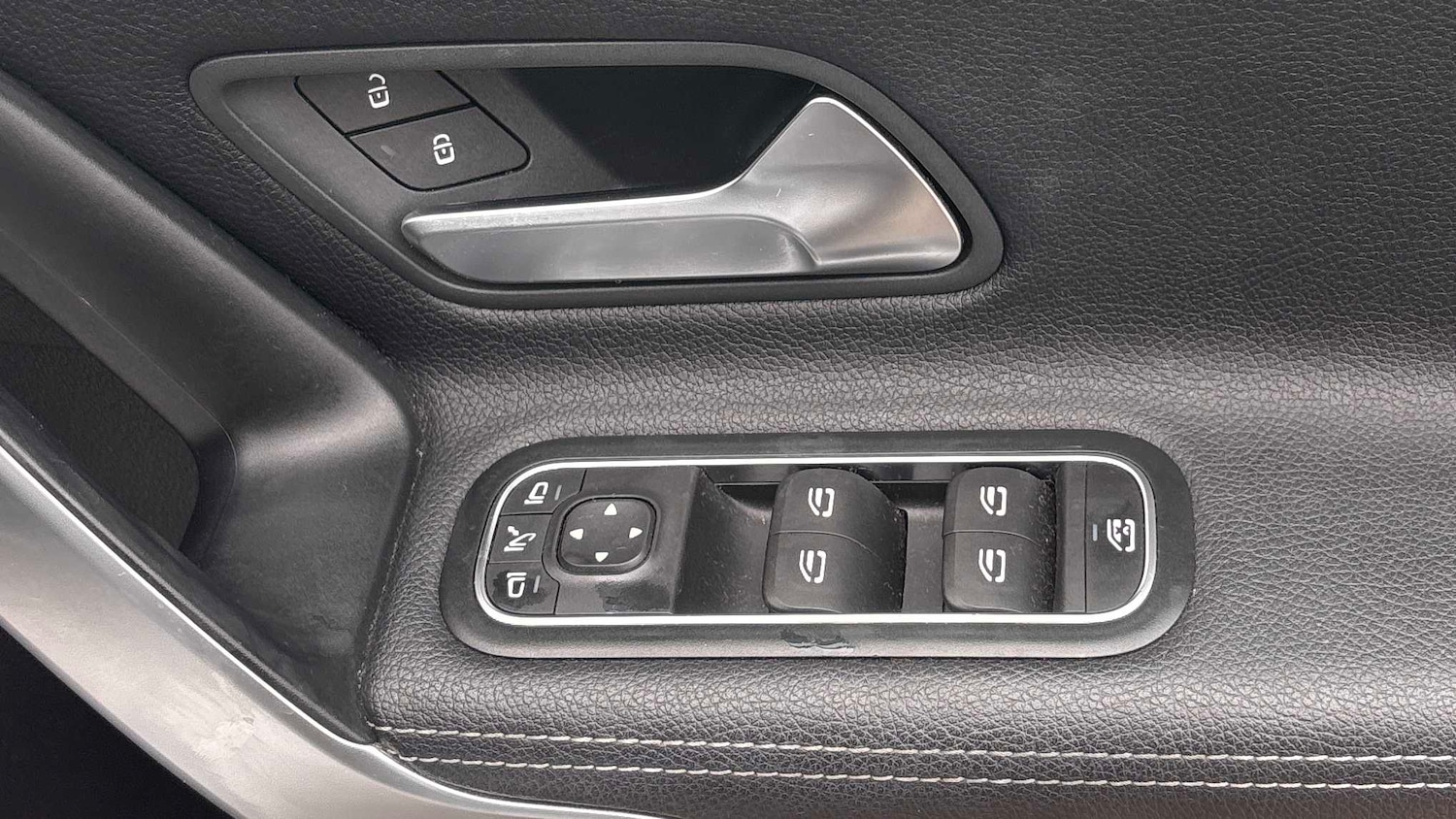 Used Mercedes-Benz A-Class 2018 for sale - 76460520: Photo 9