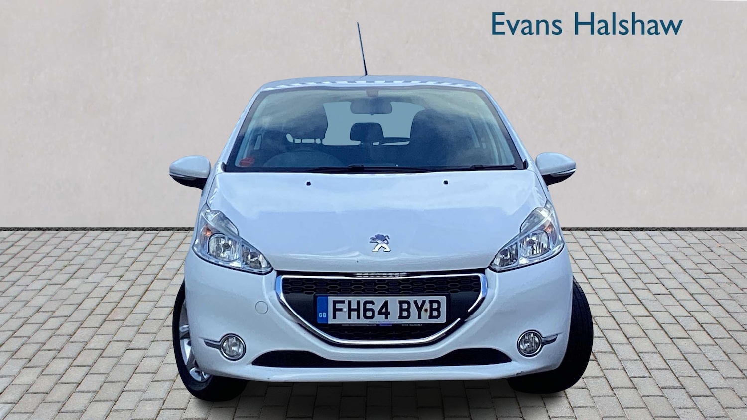 Used Peugeot 208 2015 for sale - 76351712: Photo 5