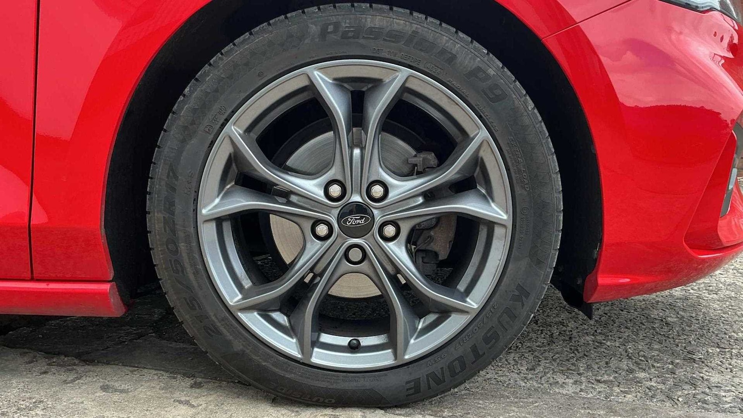 Used Ford Focus 2018 for sale - 76967875: Photo 11