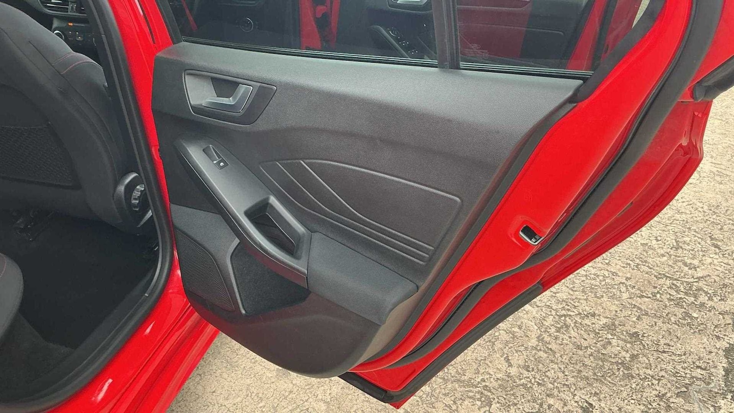 Used Ford Focus 2018 for sale - 76967875: Photo 32