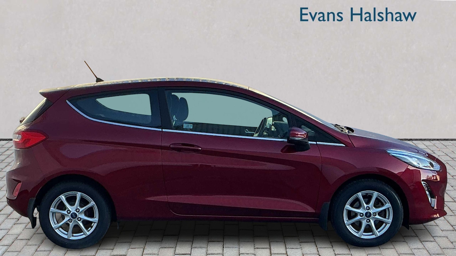 Used Ford Fiesta 2017 for sale - 77061119: Photo 3