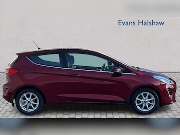 Used Ford Fiesta 2017 for sale - 77061119: Photo