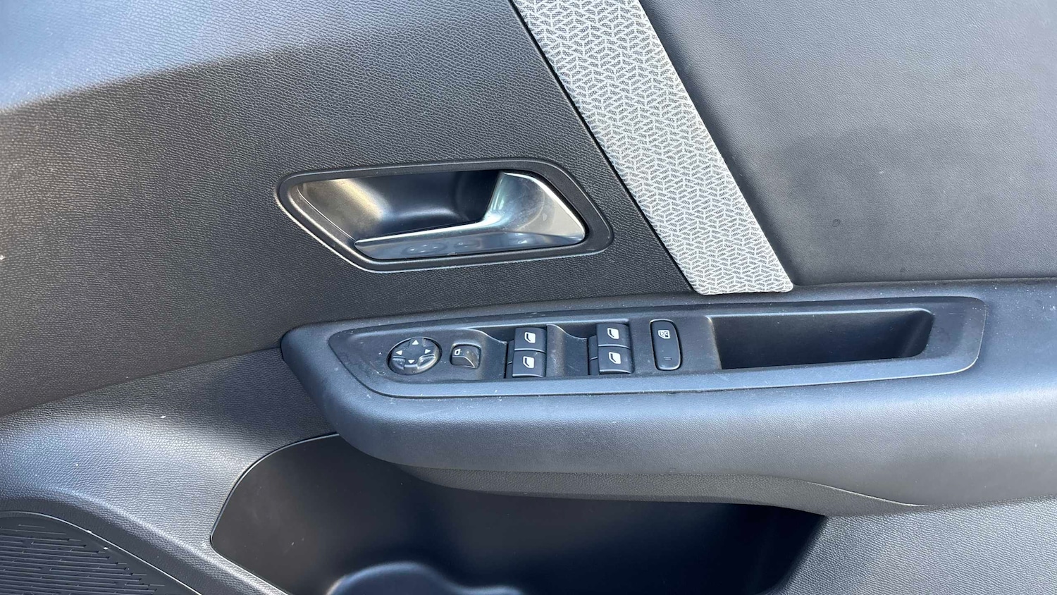 Used Citroen C4 2023 for sale - 76624553: Photo 9