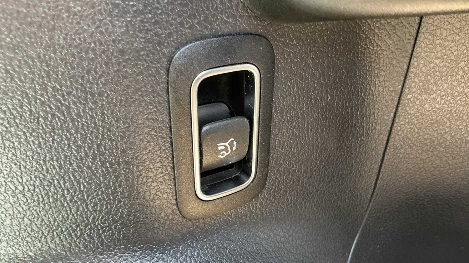 Used Mercedes-Benz EQA 2022 for sale - 75813342: Photo 28