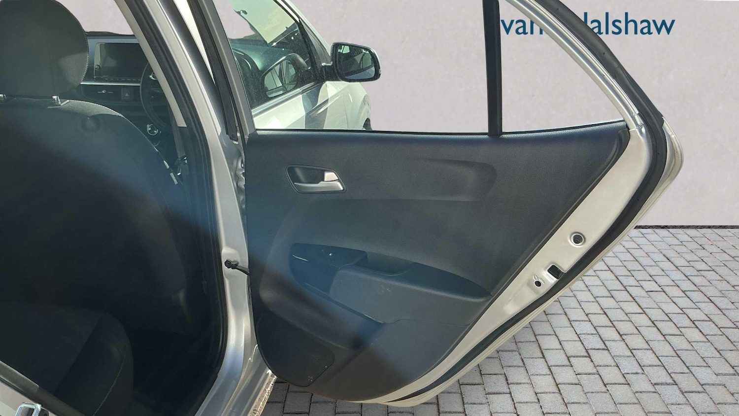 Used Kia Picanto 2023 for sale - 76501845: Photo 16