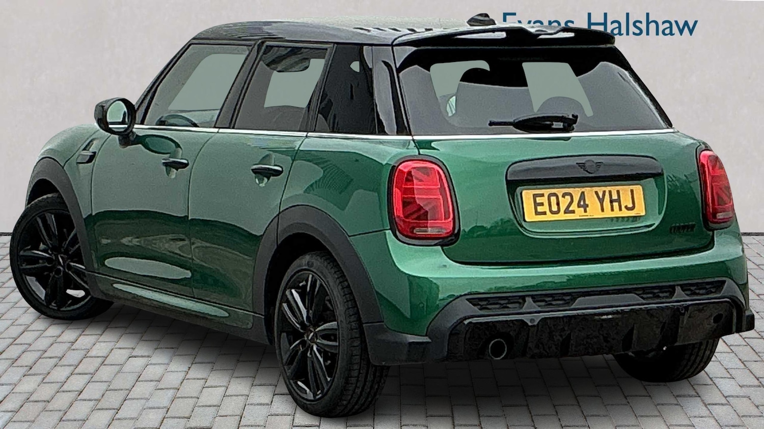 Used MINI Hatch 2024 for sale - 76262403: Photo 2