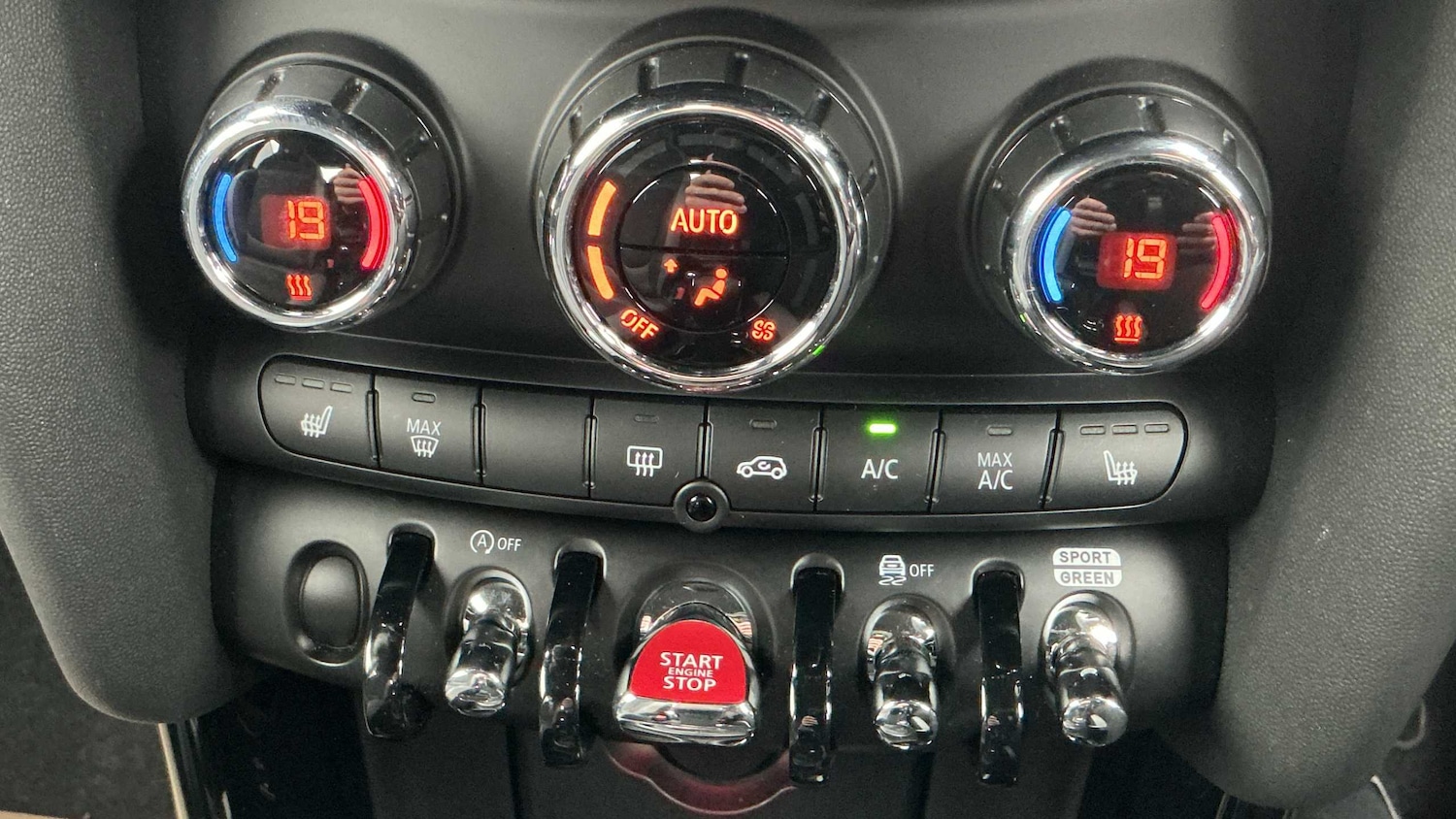 Used MINI Hatch 2024 for sale - 76262403: Photo 24