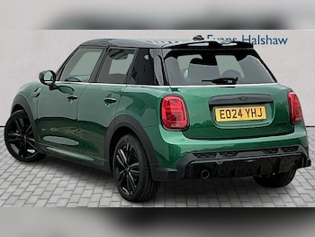 Used MINI Hatch 2024 for sale - 76262403: Photo