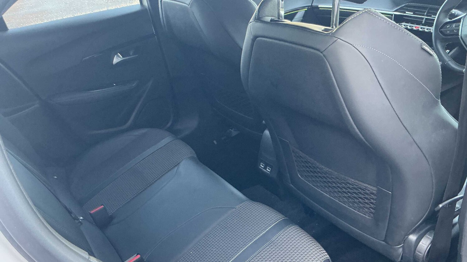 Used Peugeot 208 2024 for sale - 76789392: Photo 15