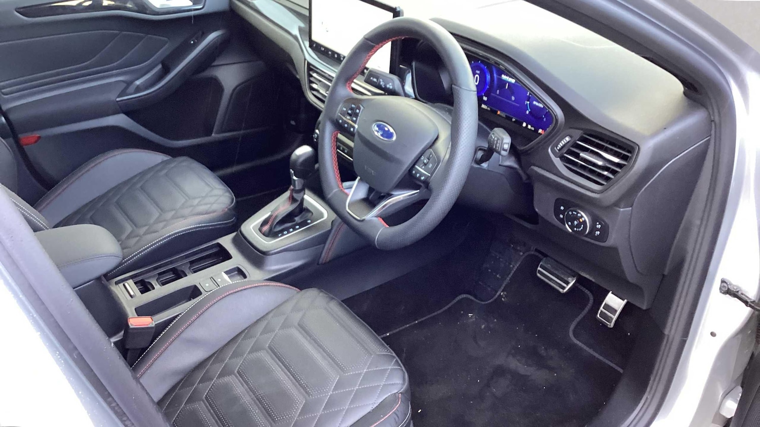 Used Ford Focus 2024 for sale - 77347901: Photo 8