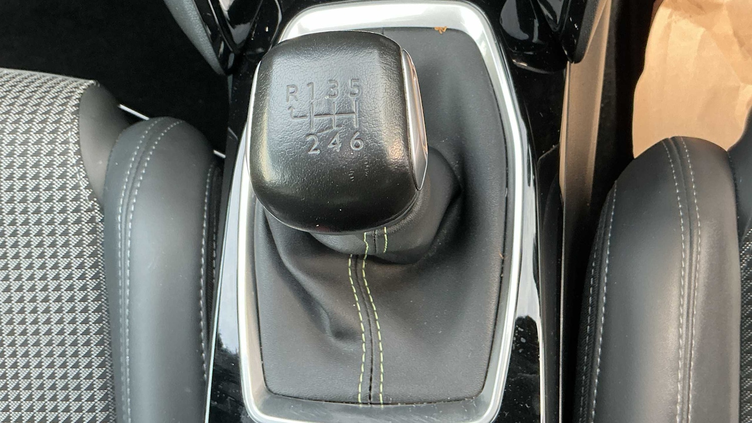 Used Peugeot 208 2021 for sale - 76705237: Photo 11