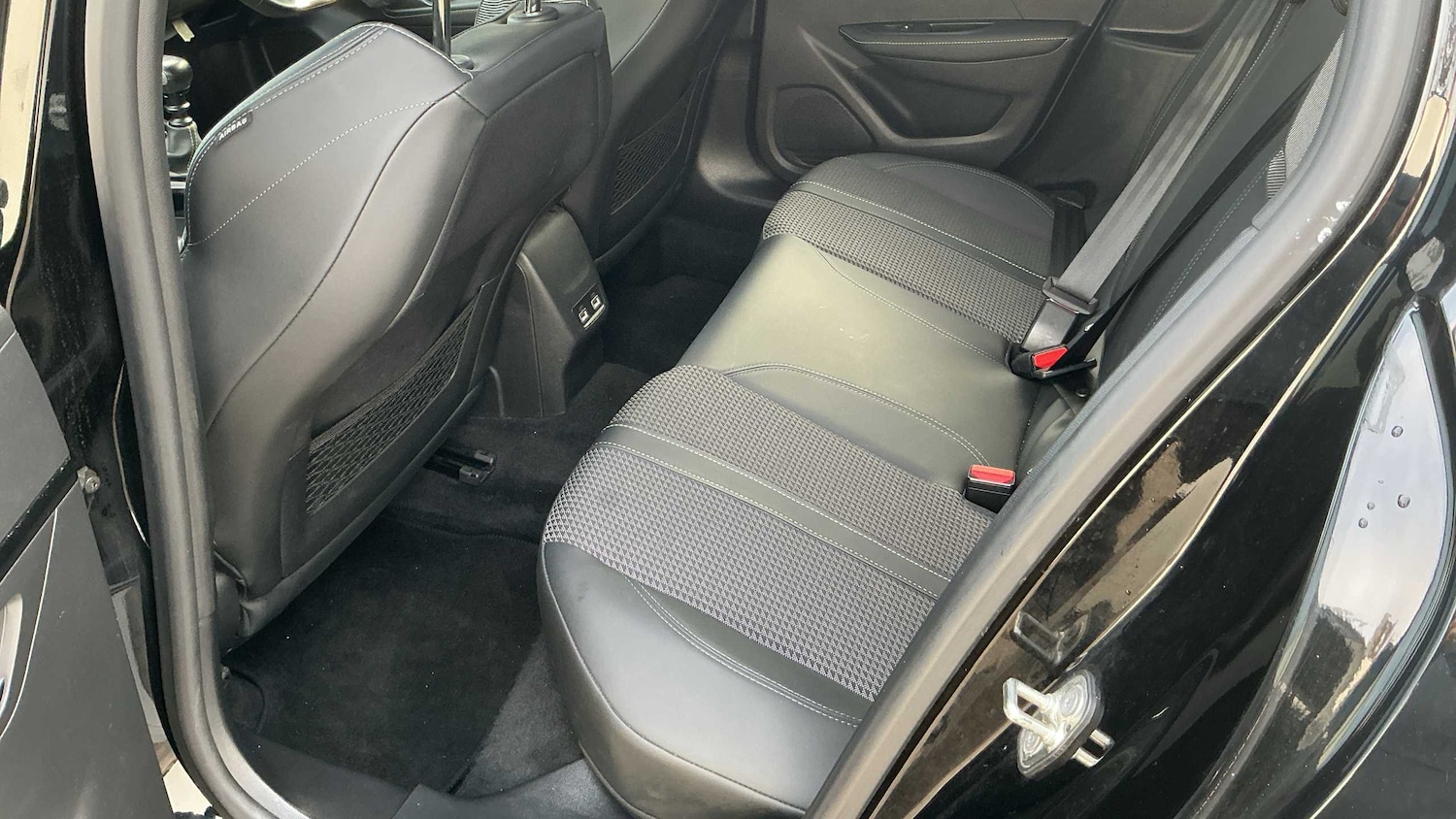 Used Peugeot 208 2021 for sale - 76705237: Photo 18