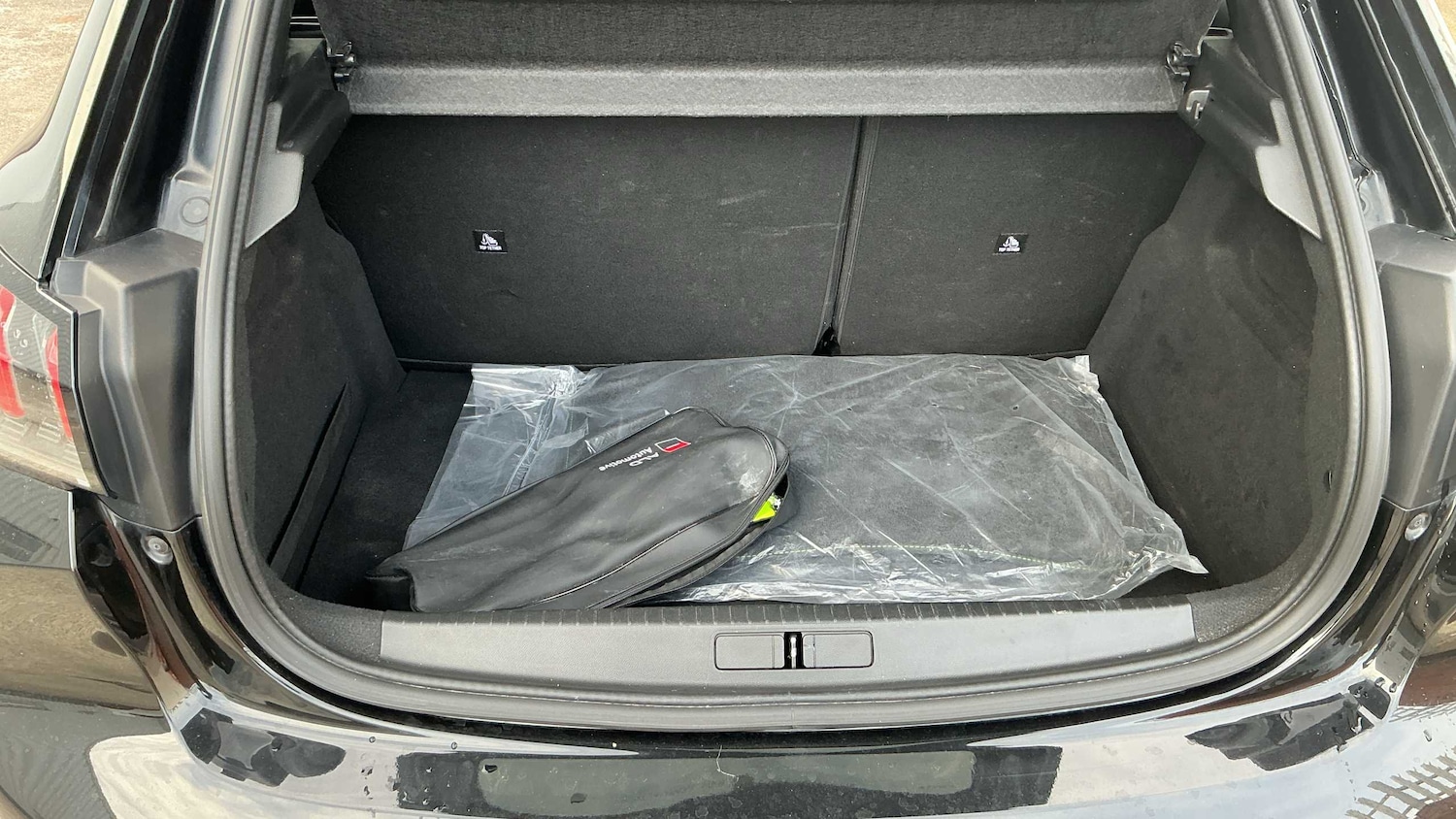 Used Peugeot 208 2021 for sale - 76705237: Photo 8