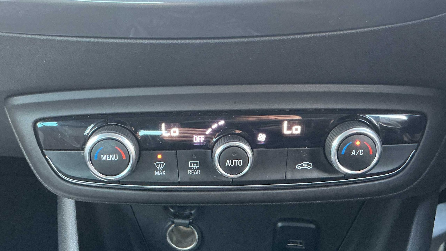 Used Vauxhall Crossland X 2020 for sale - 76875775: Photo 25