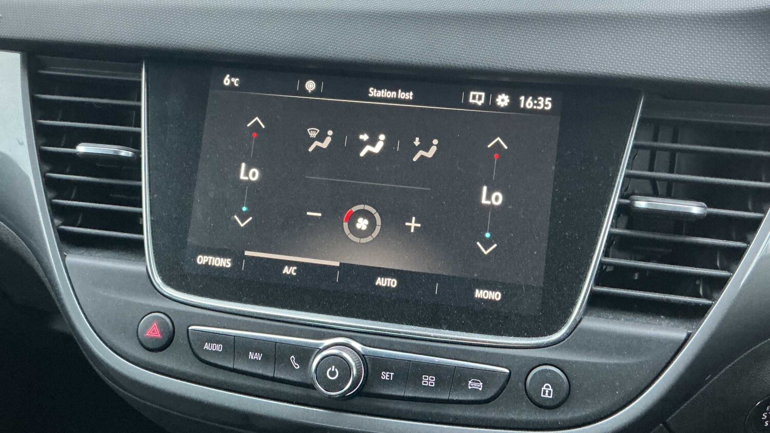 Used Vauxhall Crossland 2022 for sale - 76915985: Photo 16