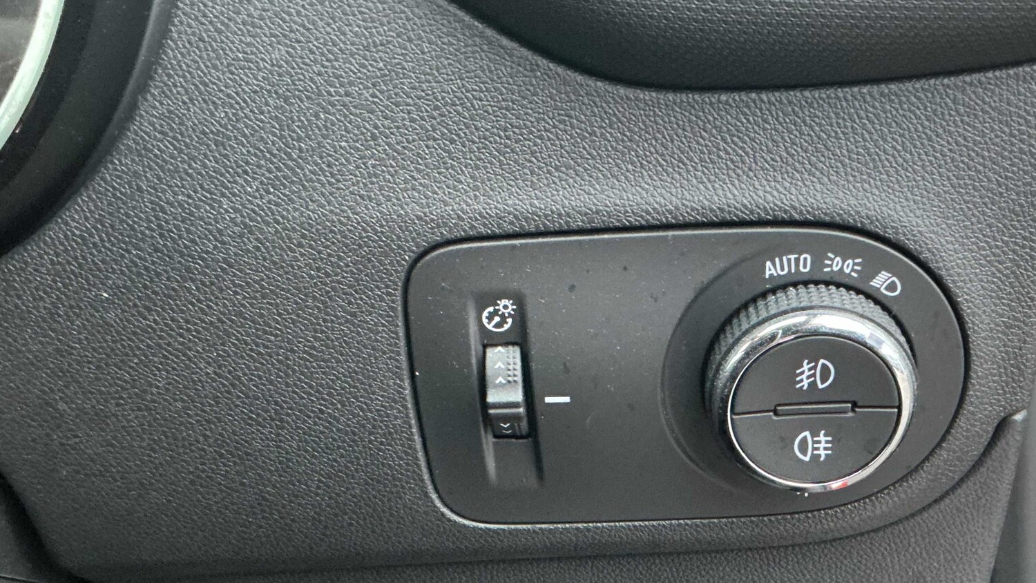 Used Vauxhall Crossland 2022 for sale - 76915985: Photo 21