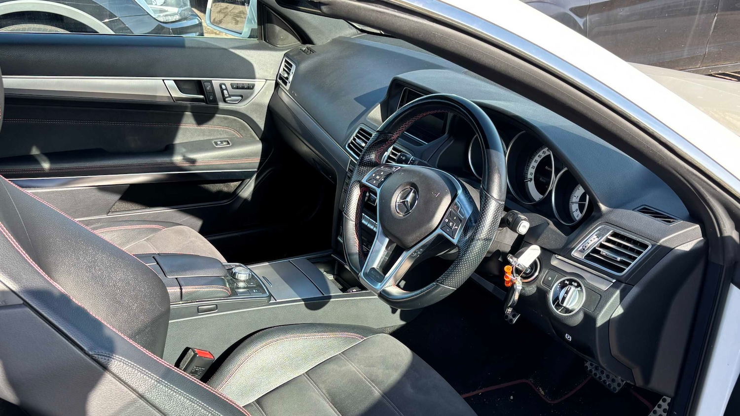 Used Mercedes-Benz E Class 2014 for sale - 77661166: Photo 4