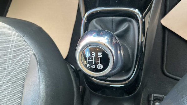 Used Toyota AYGO 2015 for sale - 76316136: Photo 24