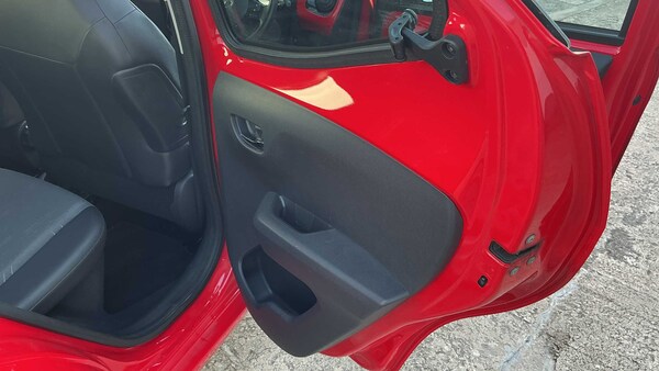 Used Toyota AYGO 2015 for sale - 76316136: Photo 32