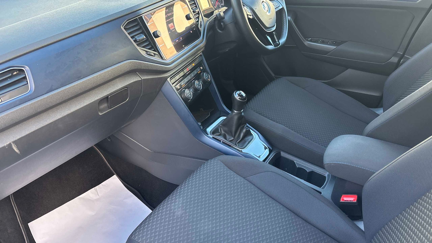 Used Volkswagen T-Roc 2020 for sale - 76610478: Photo 16