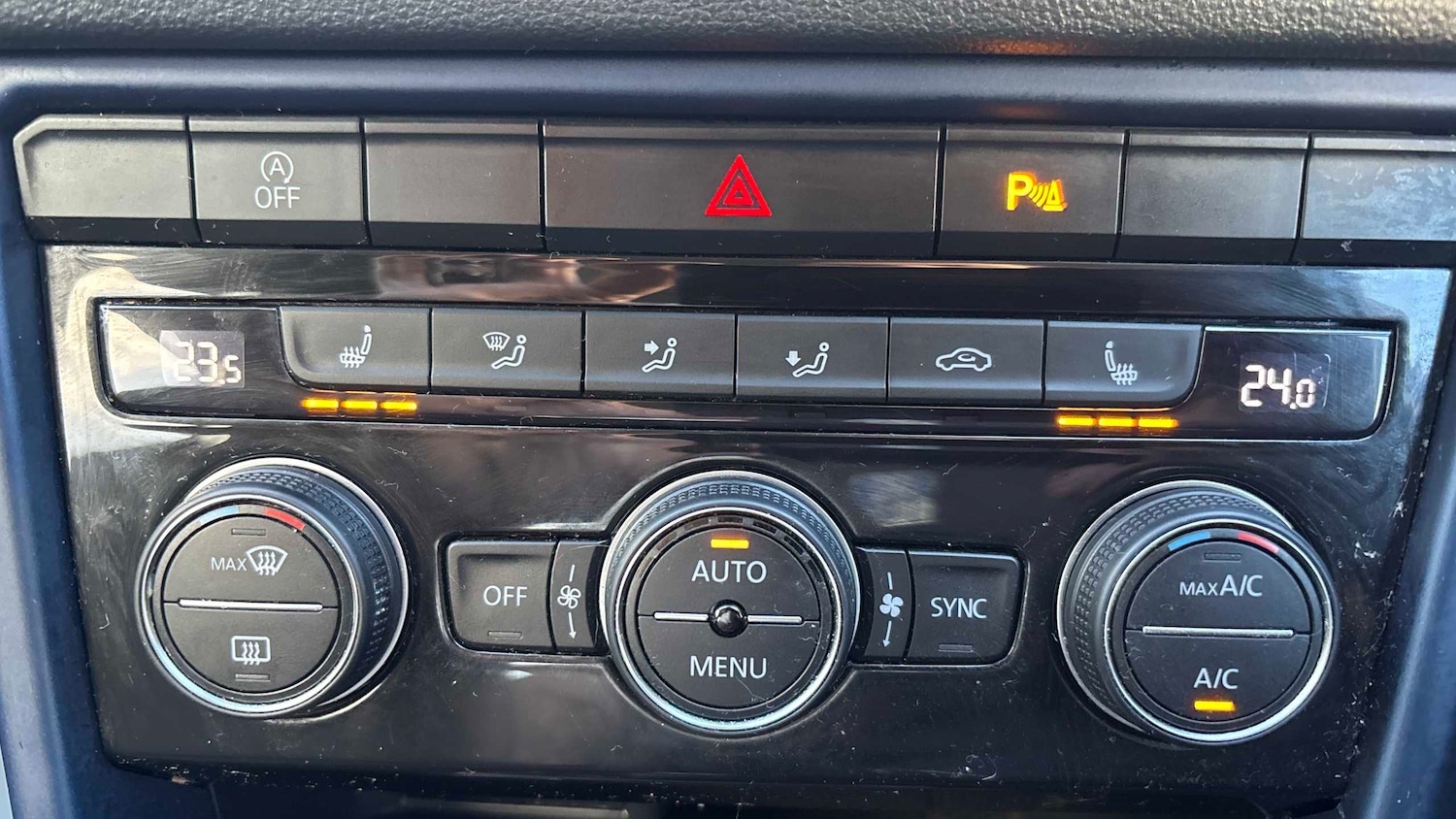 Used Volkswagen T-Roc 2020 for sale - 76610478: Photo 20