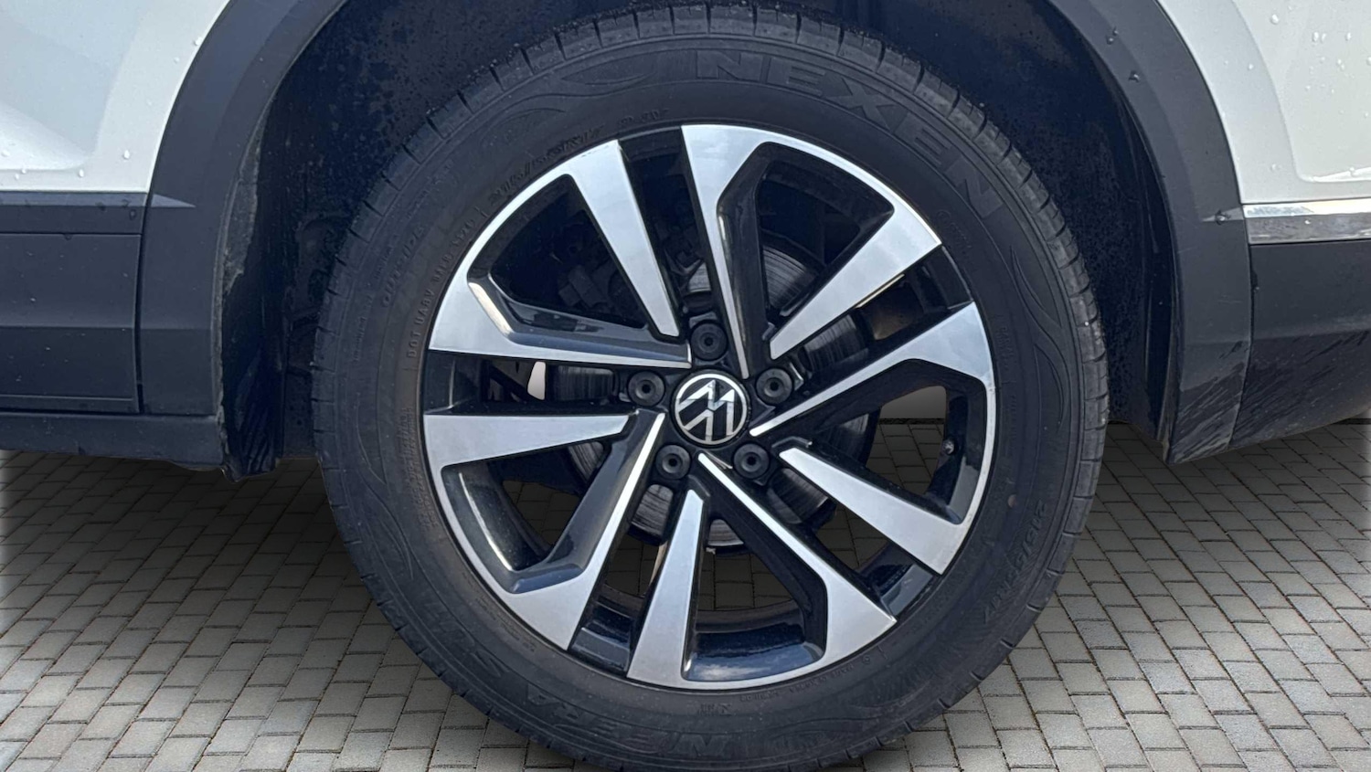 Used Volkswagen T-Roc 2020 for sale - 76610478: Photo 6