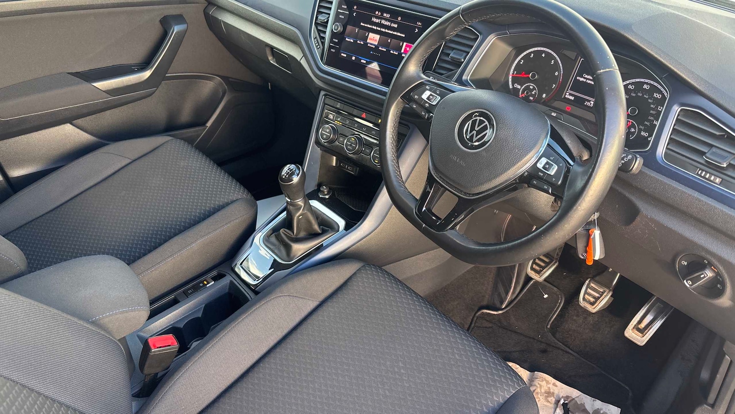 Used Volkswagen T-Roc 2020 for sale - 76610478: Photo 8