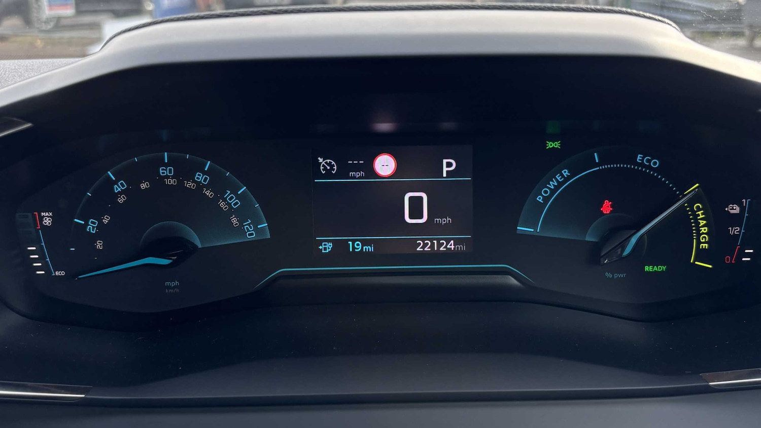 Used Peugeot 2008 2023 for sale - 77472682: Photo 13