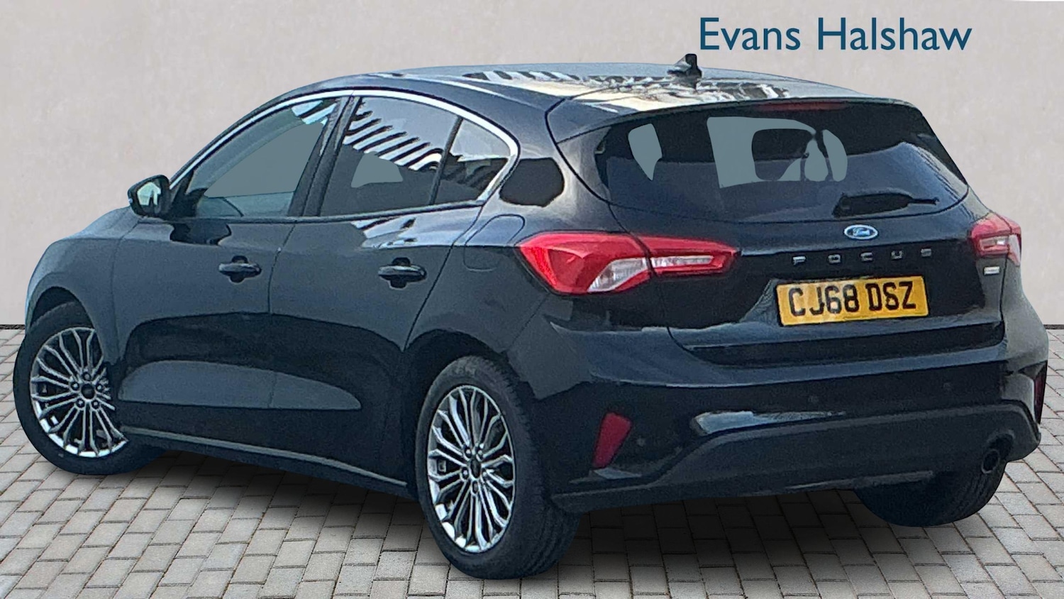 Used Ford Focus 2019 for sale - 76351734: Photo 2