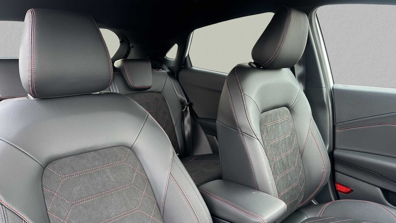 Used Ford Puma 2024 for sale - 76842833: Photo 17