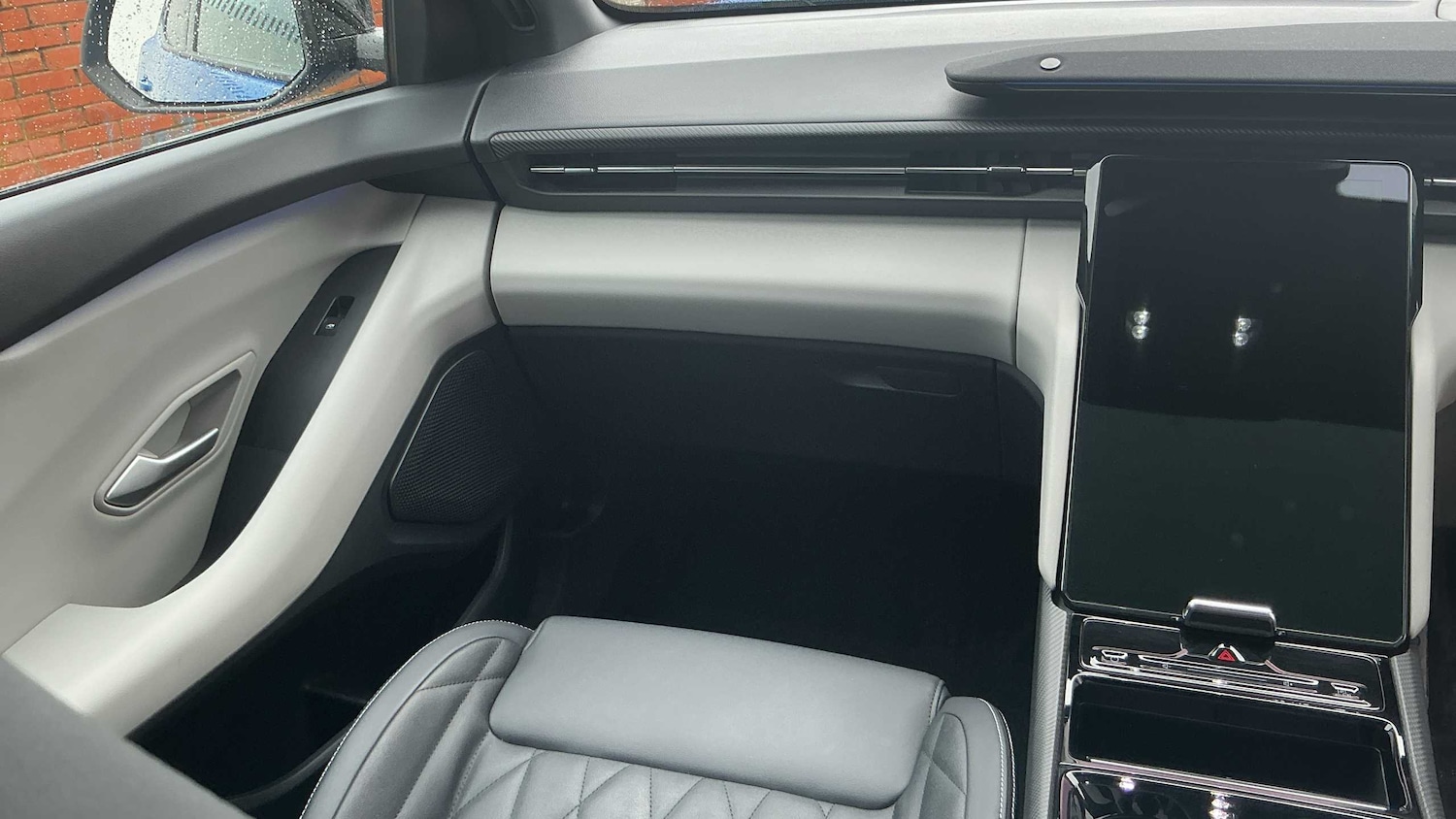 Used Ford Capri 2024 for sale - 75917803: Photo 16