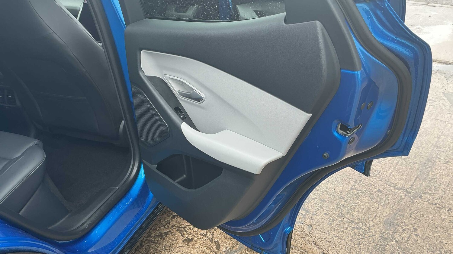 Used Ford Capri 2024 for sale - 75917803: Photo 31