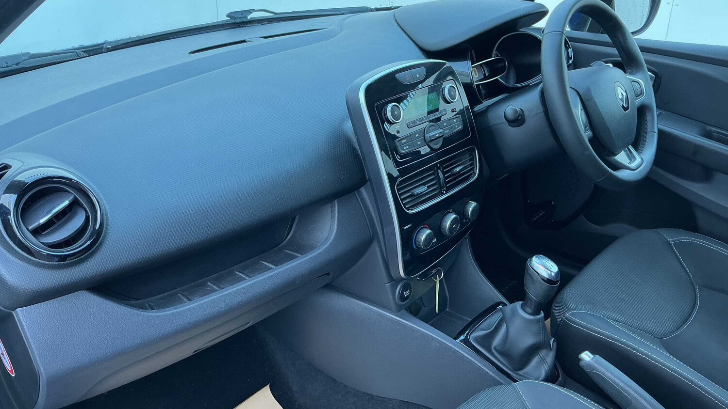 Used Renault Clio 2018 for sale - 77112310: Photo 13