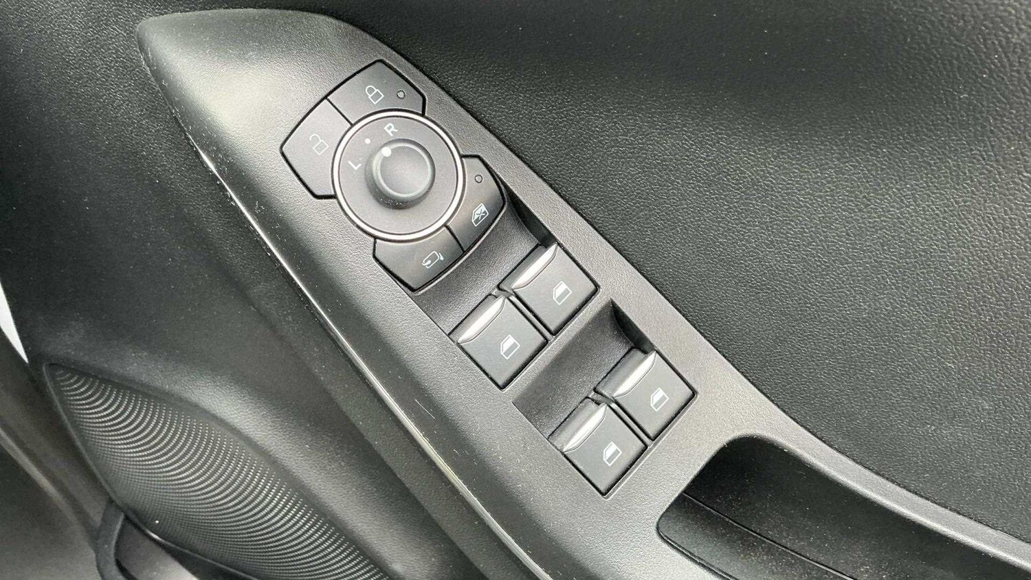 Used Ford Puma 2023 for sale - 75812441: Photo 30