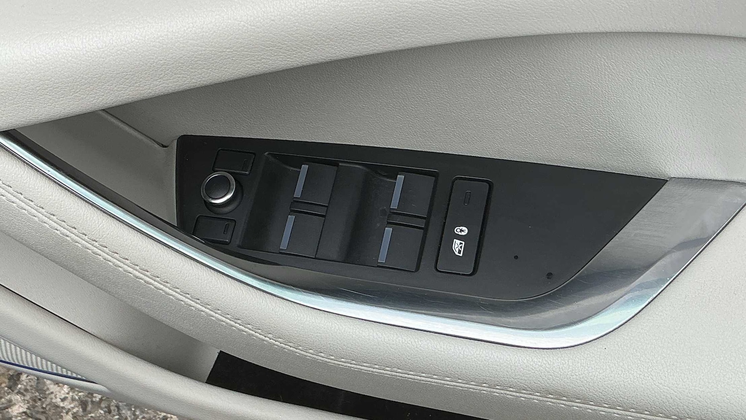 Used Jaguar XE 2020 for sale - 76576023: Photo 10