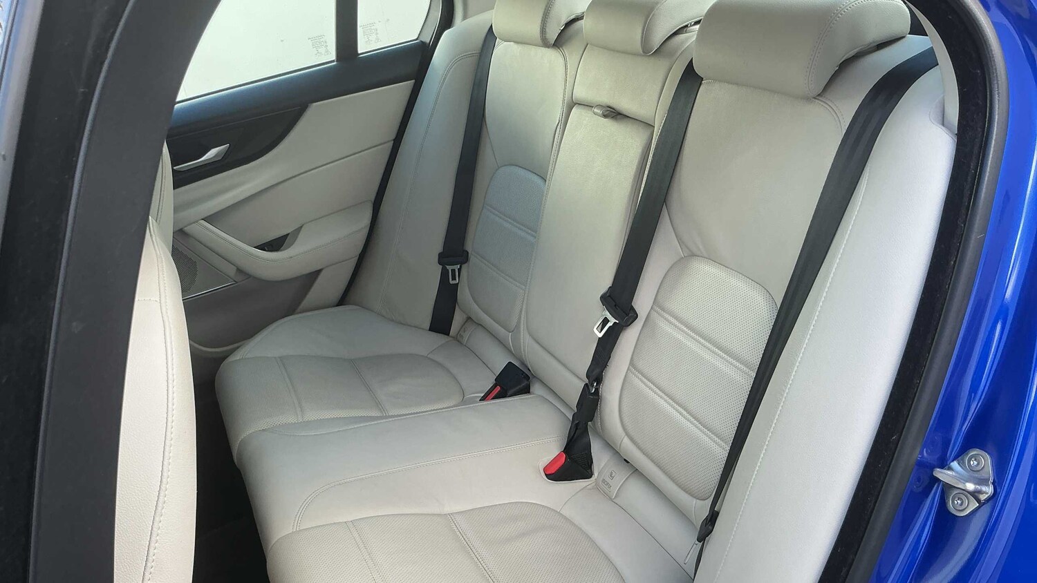 Used Jaguar XE 2020 for sale - 76576023: Photo 18