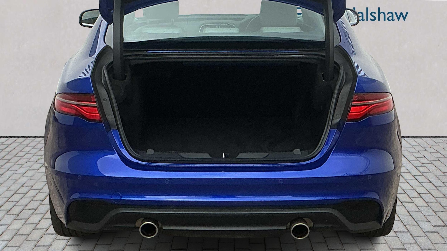 Used Jaguar XE 2020 for sale - 76576023: Photo 8