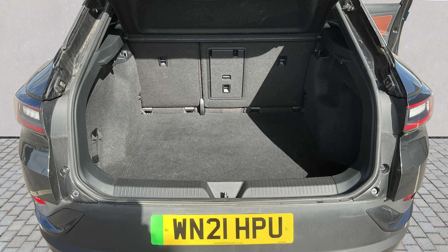 Used Volkswagen ID.4 2021 for sale - 77943354: Photo 6