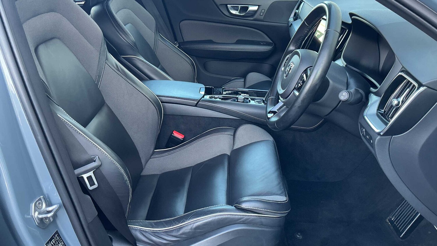 Used Volvo V60 2021 for sale - 77281912: Photo 15