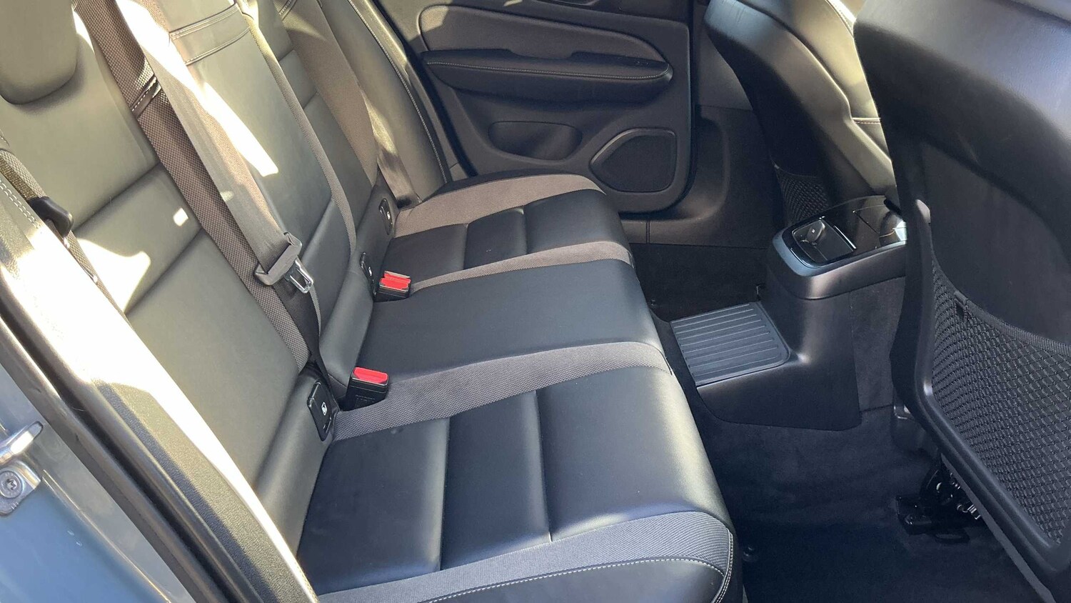 Used Volvo V60 2021 for sale - 77281912: Photo 17