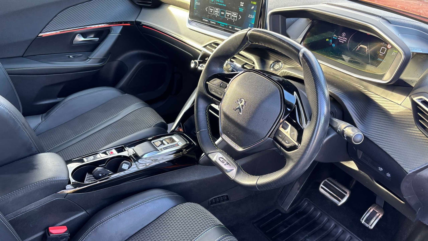 Used Peugeot 2008 2023 for sale - 76705206: Photo 8