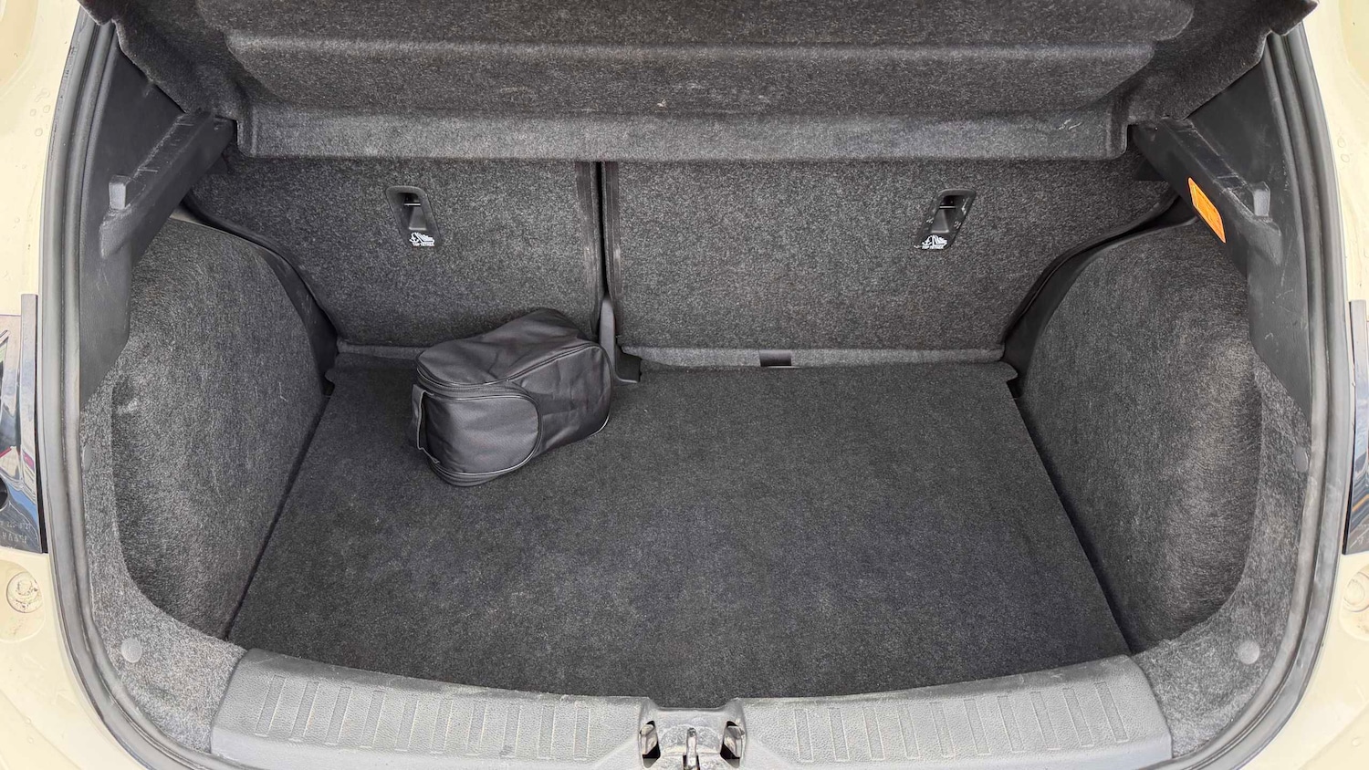 Used Nissan Micra 2022 for sale - 77308539: Photo 8