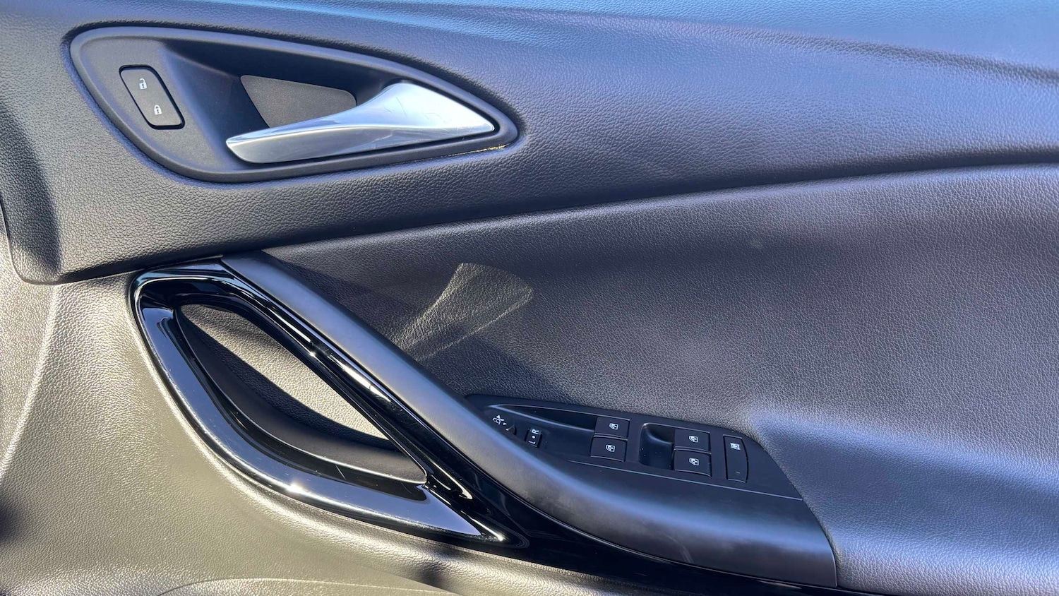 Used Vauxhall Astra 2021 for sale - 76718073: Photo 8