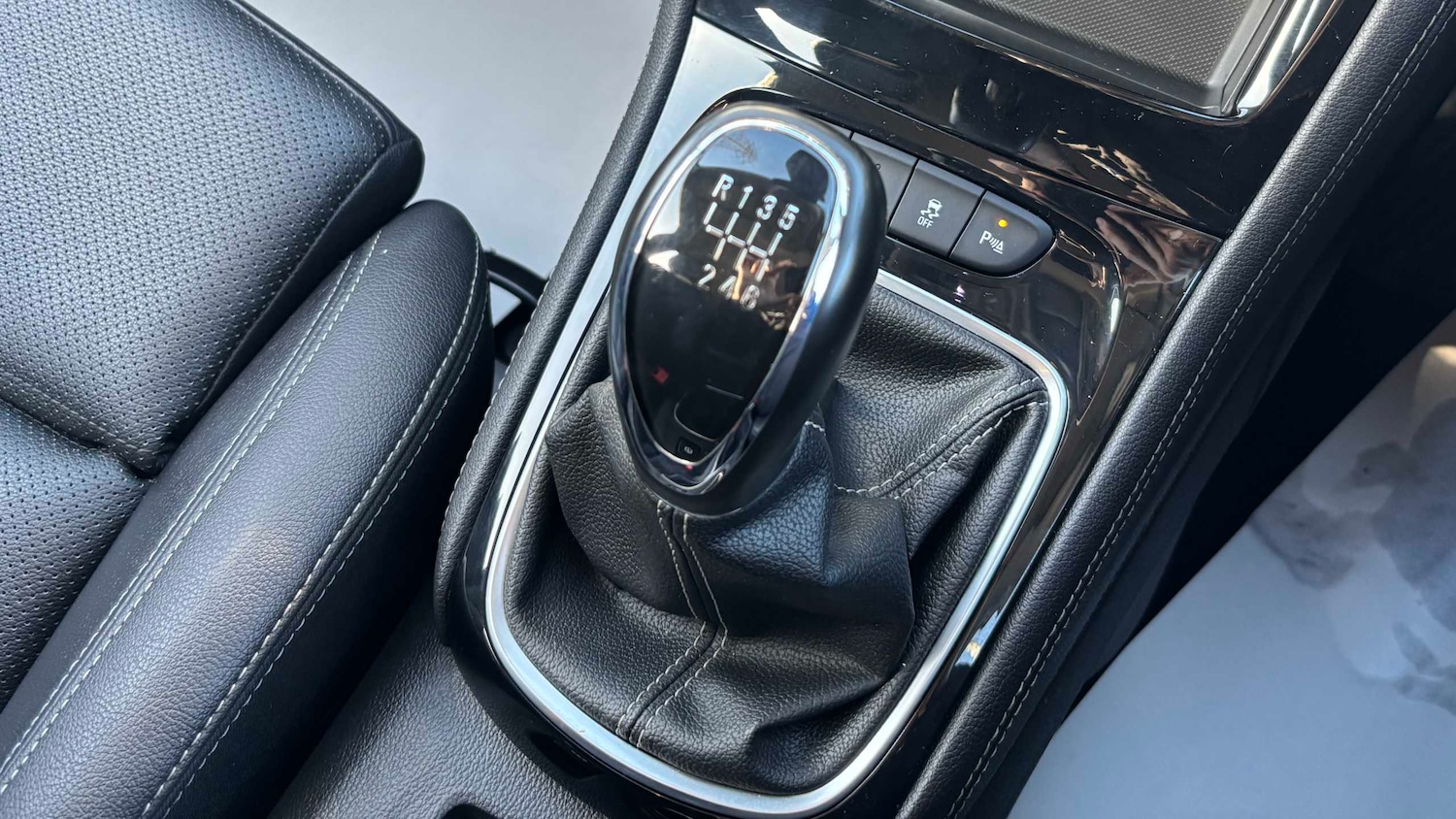 Used Vauxhall Astra 2021 for sale - 76718073: Photo 9