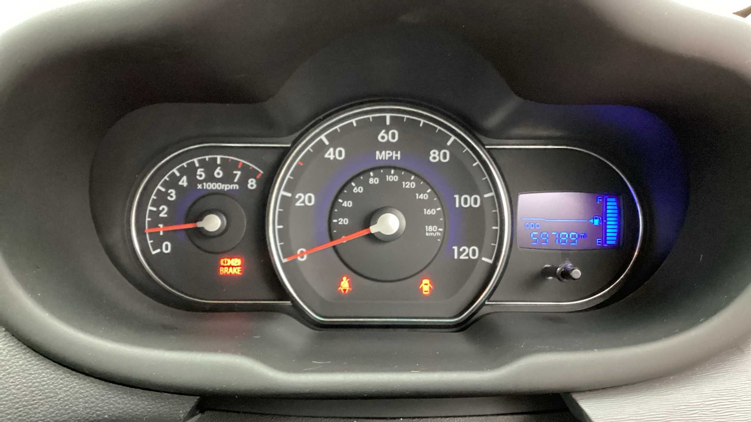 Used Hyundai i10 2013 for sale - 76524036: Photo 12