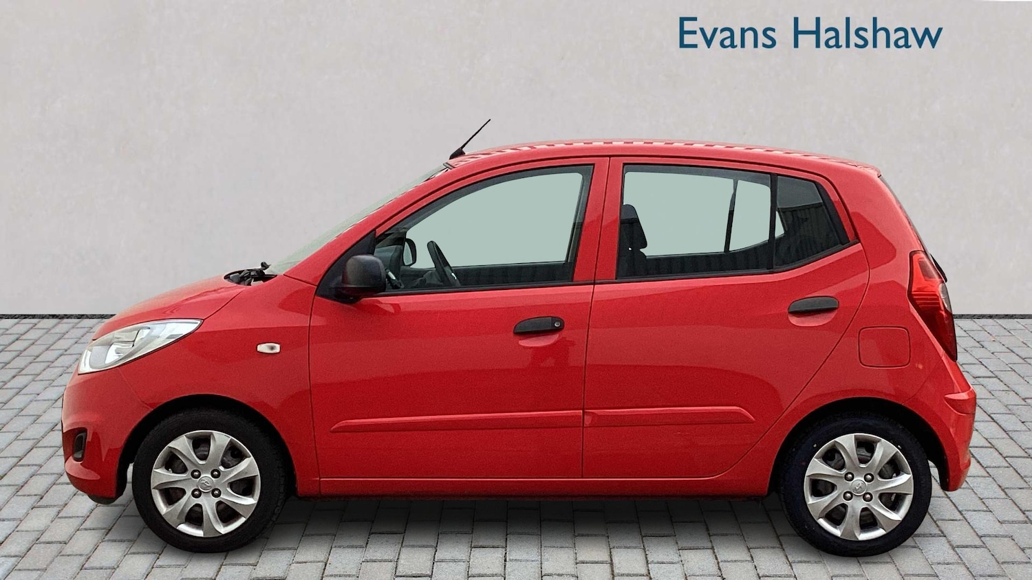 Used Hyundai i10 2013 for sale - 76524036: Photo 3