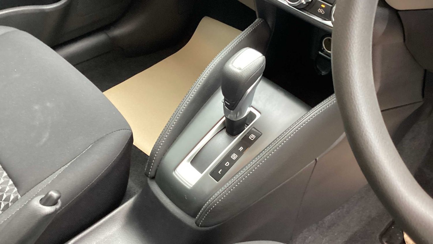 Used Nissan Micra 2021 for sale - 76435674: Photo 11