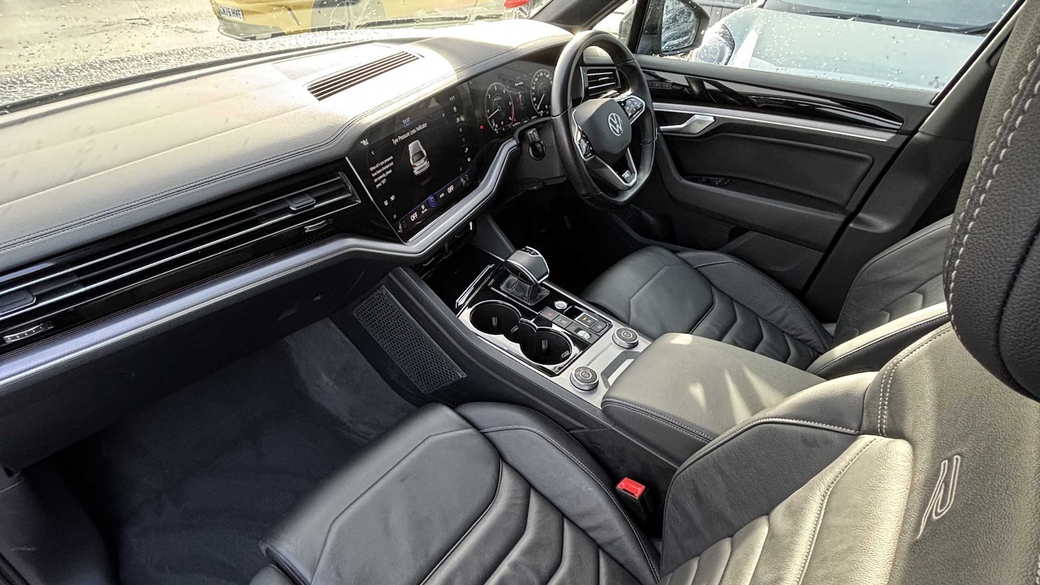 Used Volkswagen Touareg 2023 for sale - 77257166: Photo 16